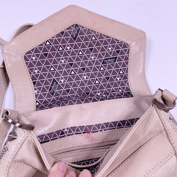 Botkier Trigger Saddle Crossbody Leather Bag Blush Pink Beige Stud 37730470 - Picture 8 of 11